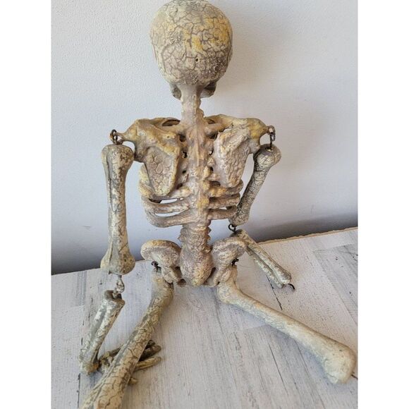 Rustic Skull black bleeding face hanging Halloween scary pop decor jointed - Picture 13 of 16